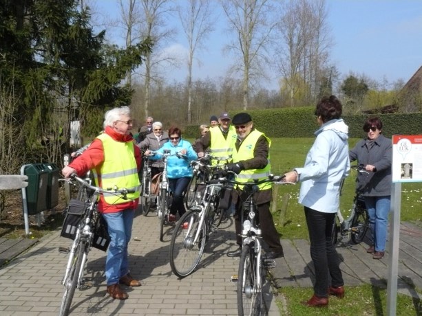 Neos Kuringen op fietstocht
