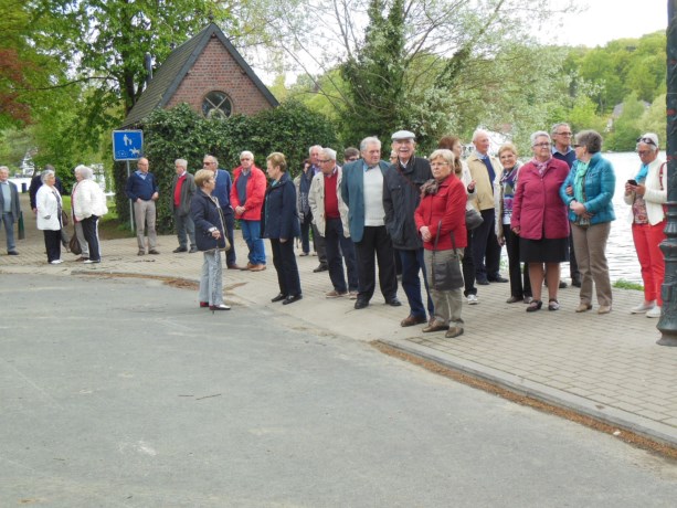 Neos Kuringen op daguitstap naar Overijse