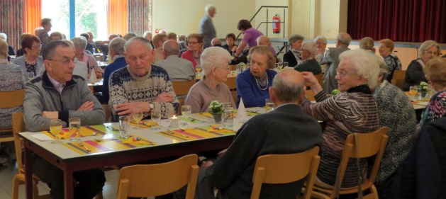 Okra Kuringen Centrum viert paasfeest