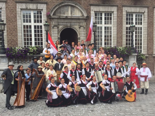 Hasselt proeft van internationale folklore