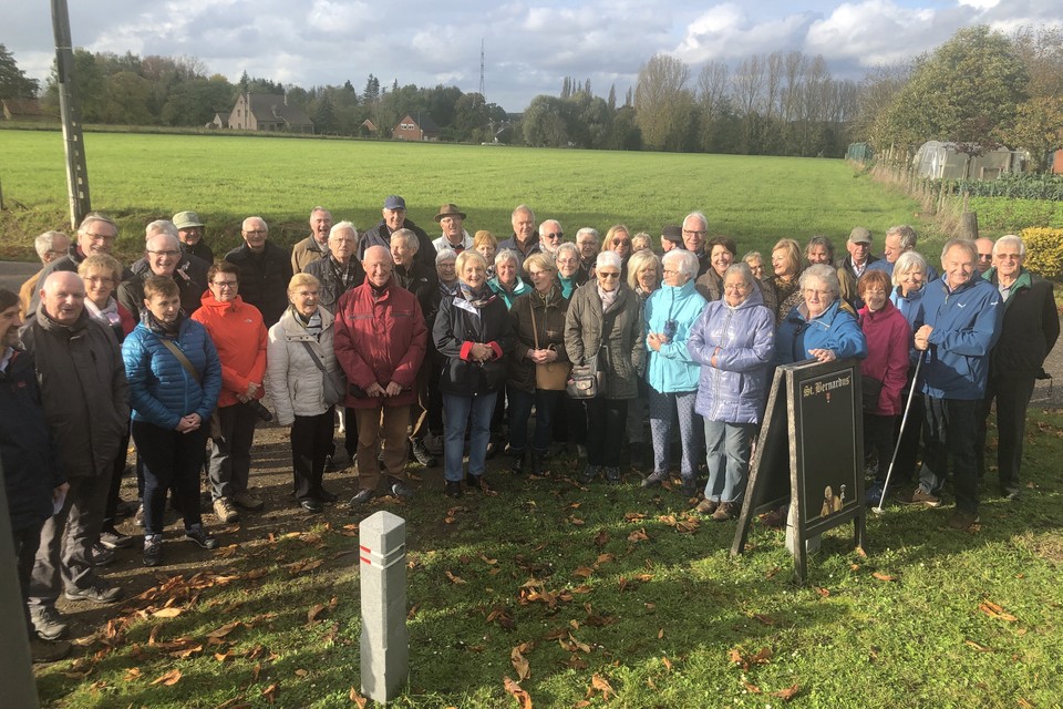 Neos Kuringen geniet van maandelijkse wandeling
