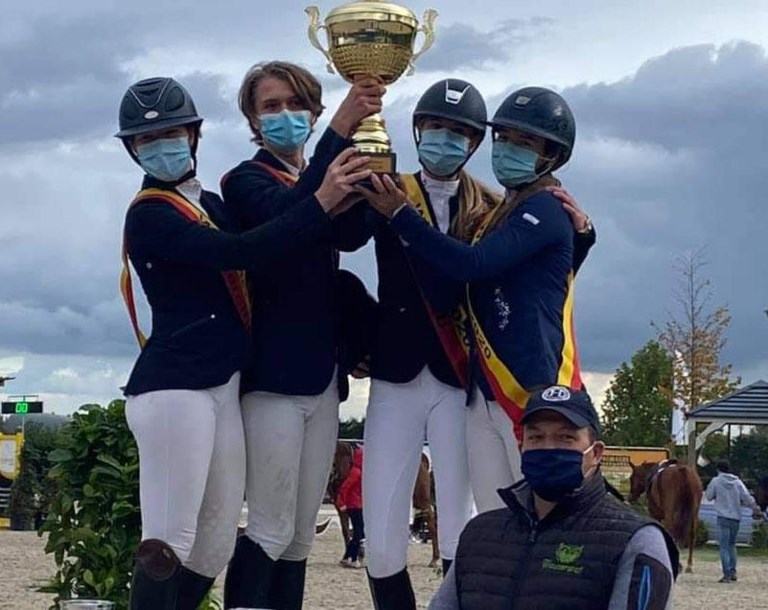 Woutershof Kuringen wint Grote Toer