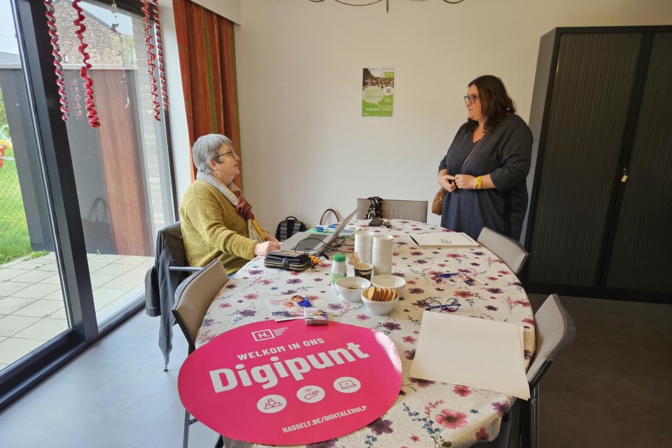 Extra digipunten en uitlenen van computers: Hasselt zet extra in op digitale hulpverlening